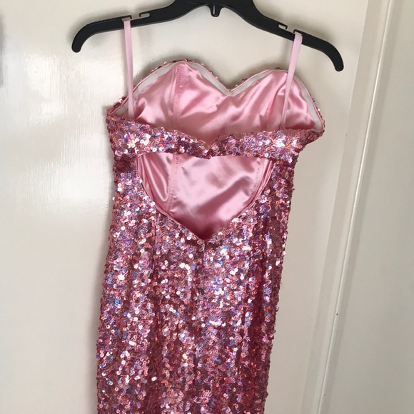 Train strapless sweetheart sequin dress - Picture 5 of 7